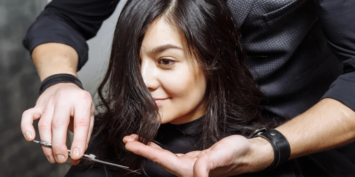 Which Hair Cut Is Best For Round Face, Round Face Haircut, Haircuts For Round Face Women, Haircuts For Round Face Men, Round Face Hair Style, Hair Cut Style, Snip